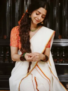 Vedhika Looks Graceful in Traditional Kerala Saree – Latest Photos (16)